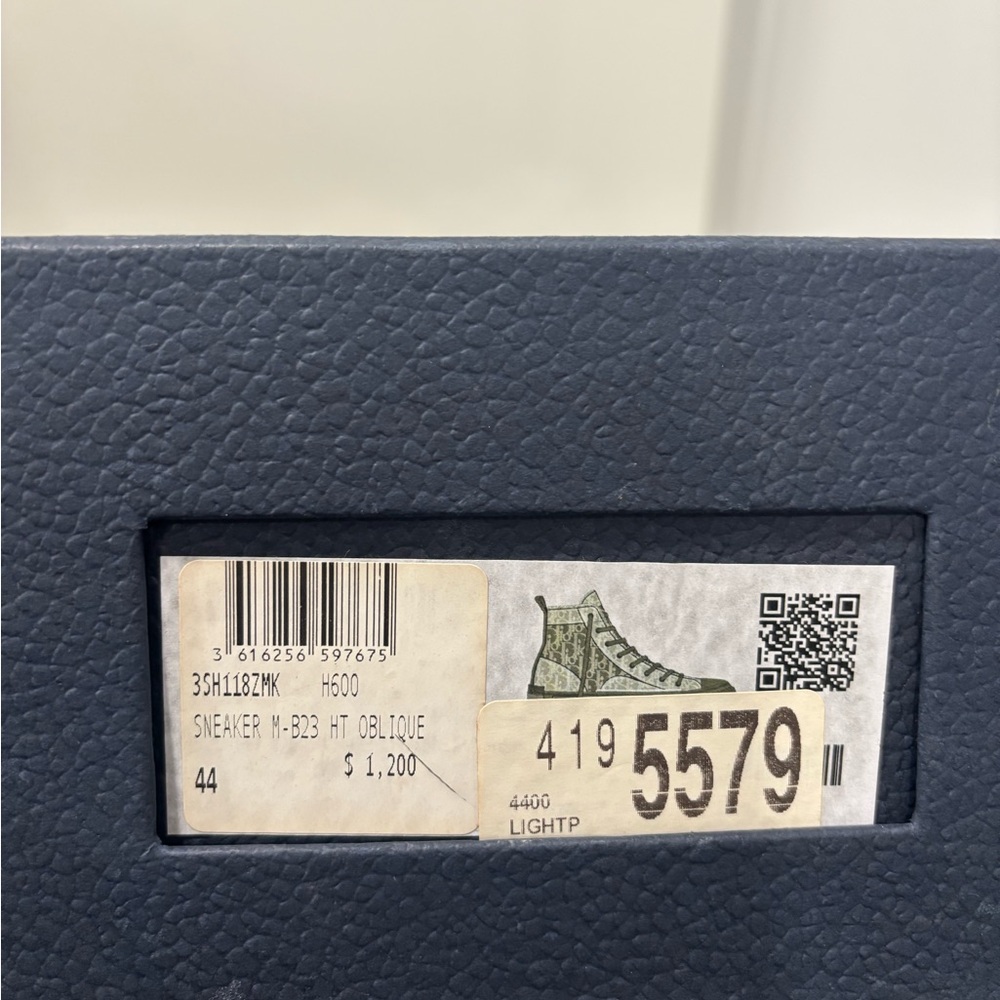 Dior Men's Sneakers in Olive and Cream - Picture 6 of 6